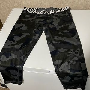 Nike Dri-Fit Camo Training Tights, Size large